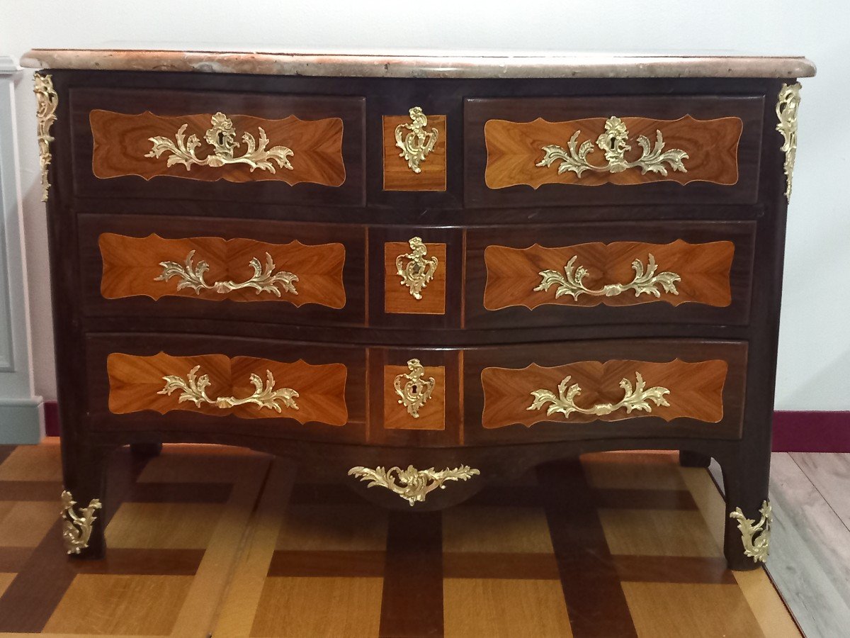 Commode d'Époque Louis XV Attribuée à Jean Charles ELLAUME