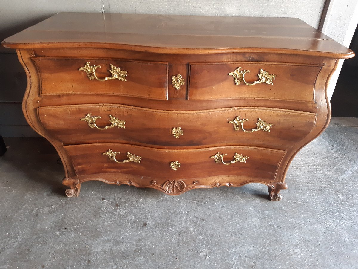 Tomb Commode In Walnut Eighteenth Century