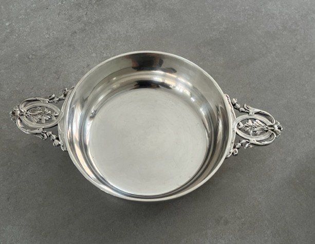 Covered Bowl On Display In Sterling Silver With Coat Of Arms Louis XVI Style-photo-3