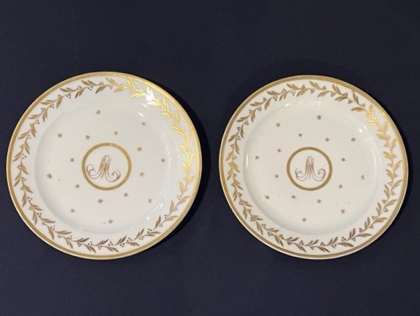 Manufacture De Locré Paire  d'Assiettes En Porcelaine XVIIIe Siécle 