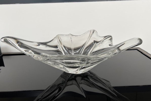 Large Daum France Cup In Free Form Crystal