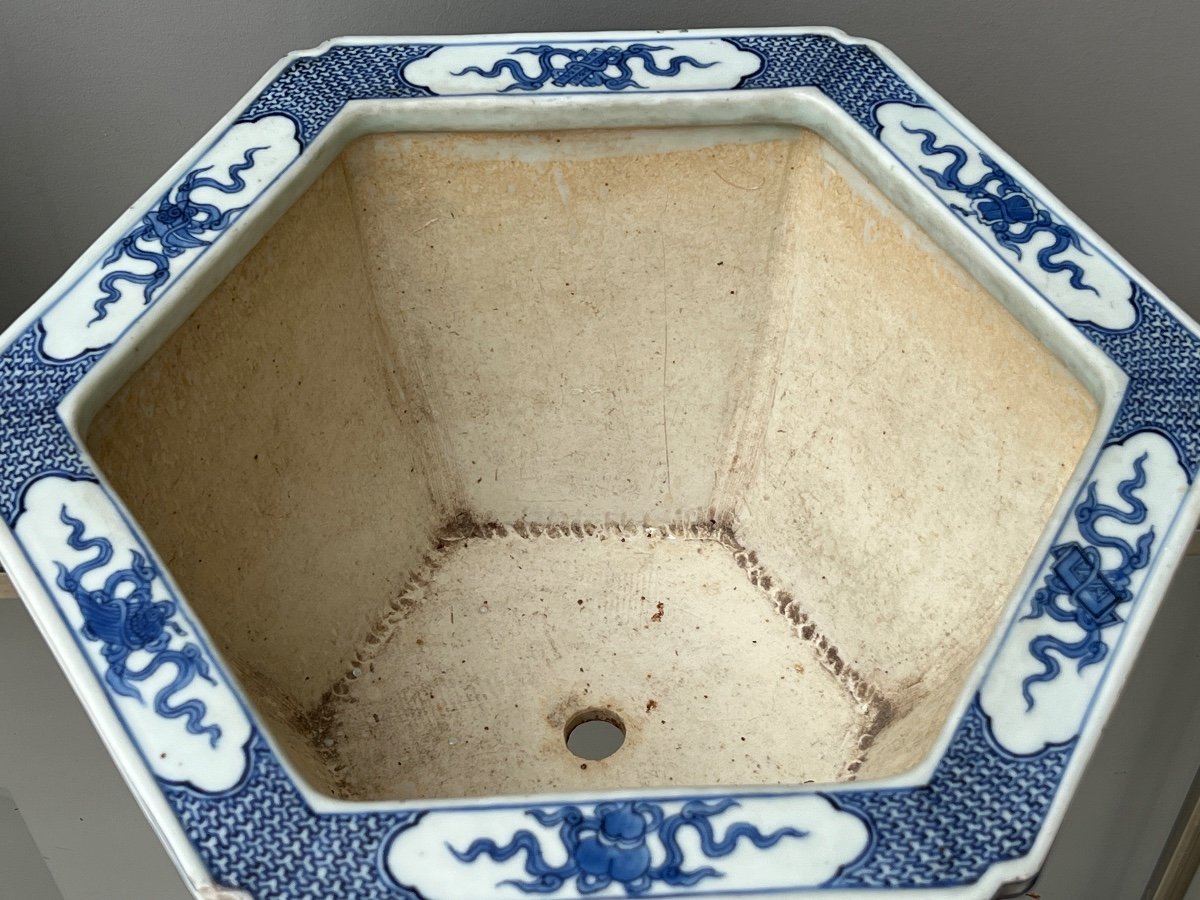 Paire De Jardinières 19e Siècle En Porcelaine De Chine Bleu Et Blanc-photo-5