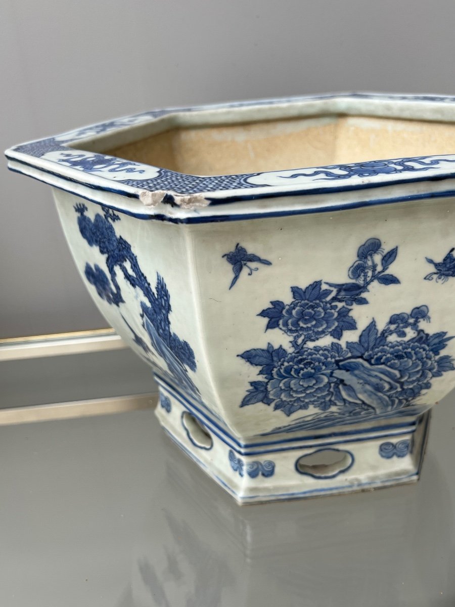 Paire De Jardinières 19e Siècle En Porcelaine De Chine Bleu Et Blanc-photo-7