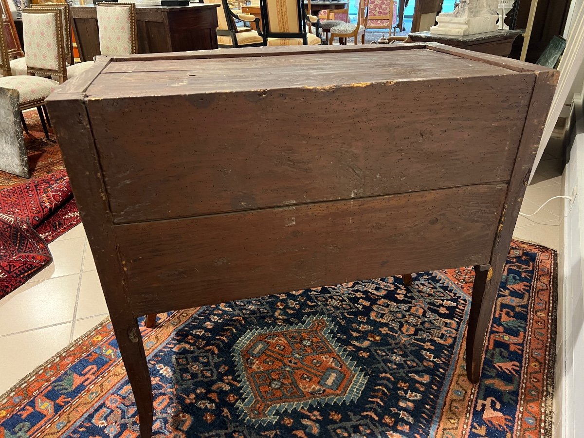 Louis XV Curved Sauteuse Chest Of Drawers In Stamped Marquetry -photo-6