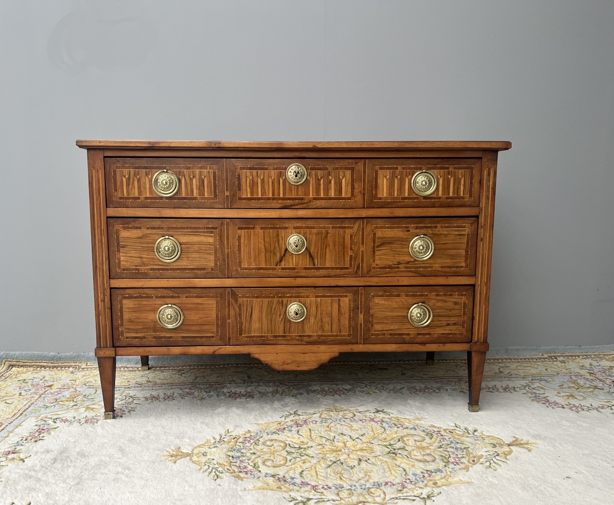 Louis XVI Chest Of Drawers In Walnut And 18th Century Marquetry -photo-2