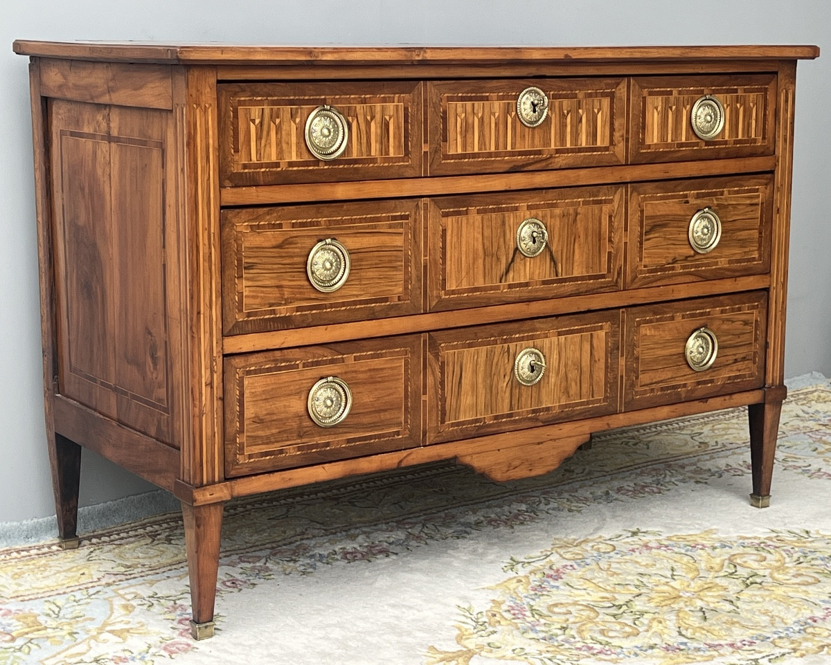 Louis XVI Chest Of Drawers In Walnut And 18th Century Marquetry -photo-3