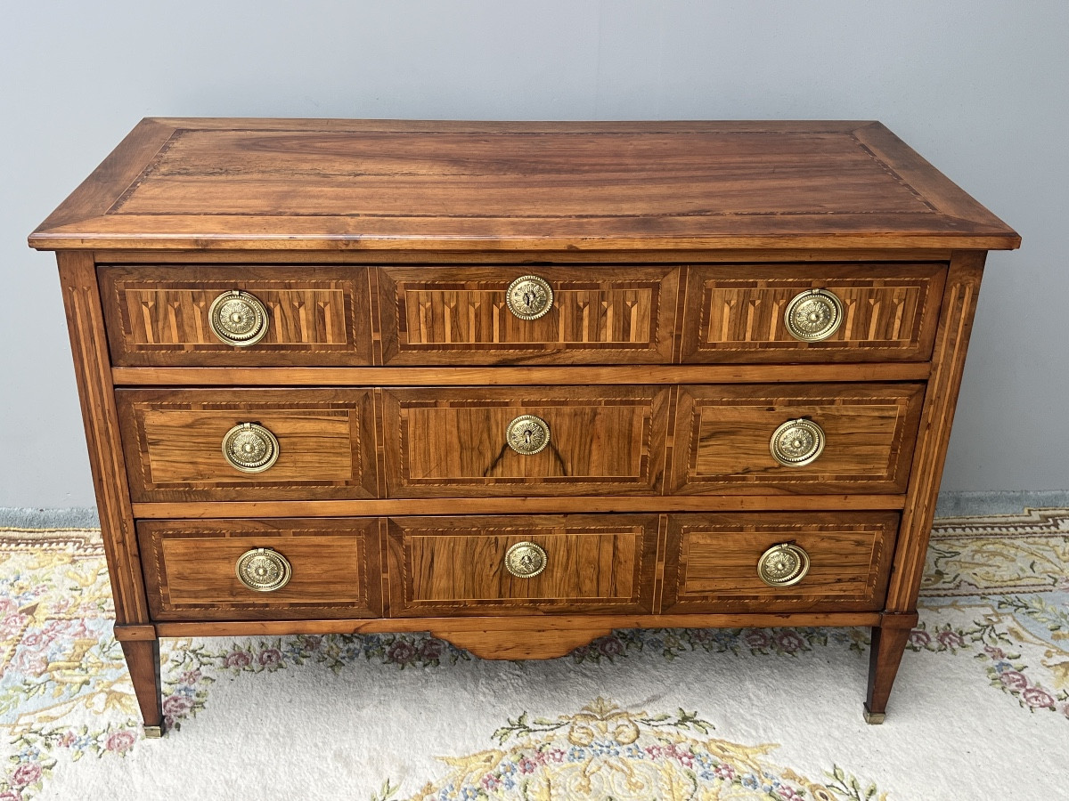 Commode Louis XVI En Noyer et  Marqueterie XVIIIème -photo-7