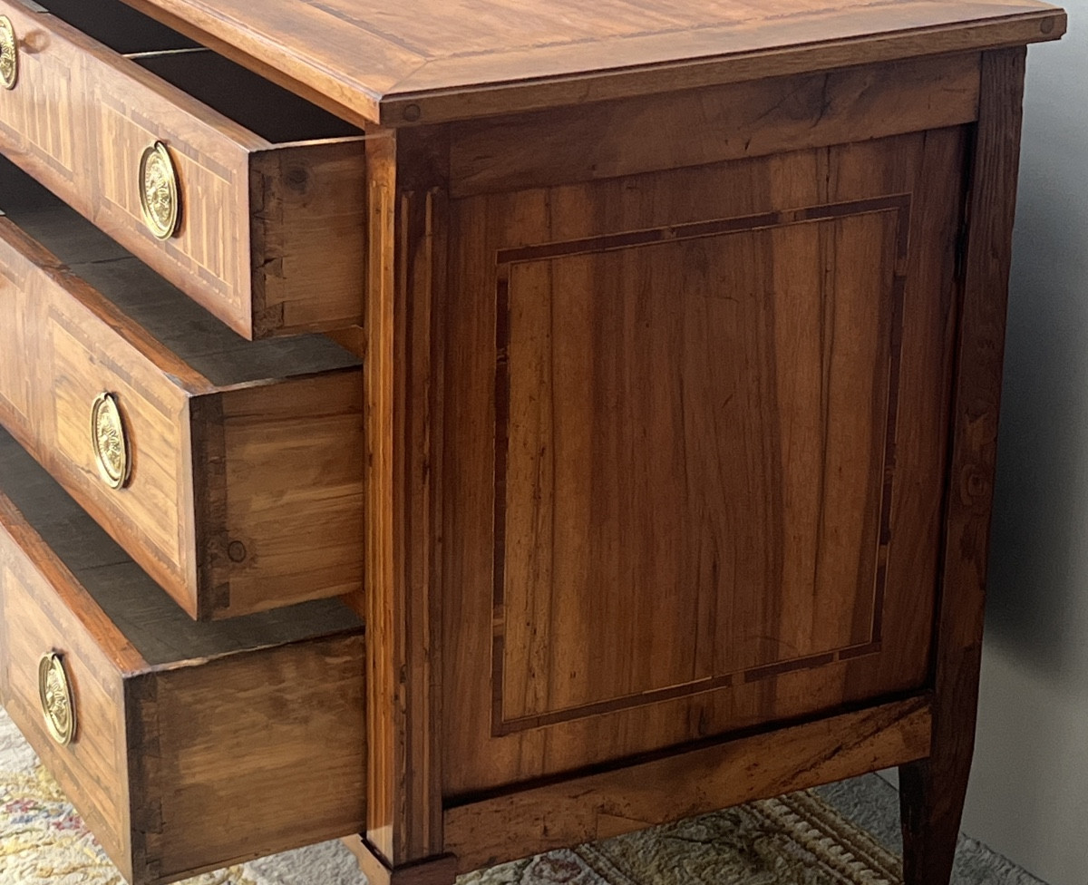 Louis XVI Chest Of Drawers In Walnut And 18th Century Marquetry -photo-8