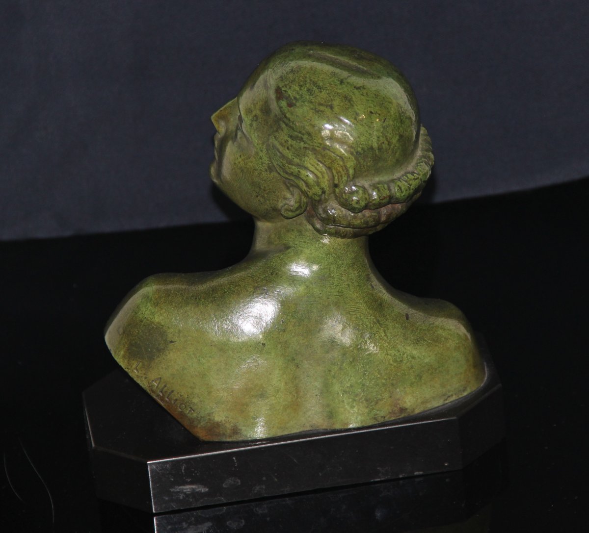 Lucien Alliot 1877-1967 Buste De Jeune Fille En Bronze à  Patine Verte -photo-4