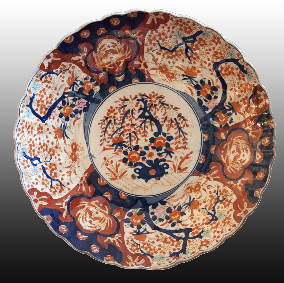 Rare Pair Of Large Dishes, Imari, Japan, Late 19th-early 20th Century-photo-3