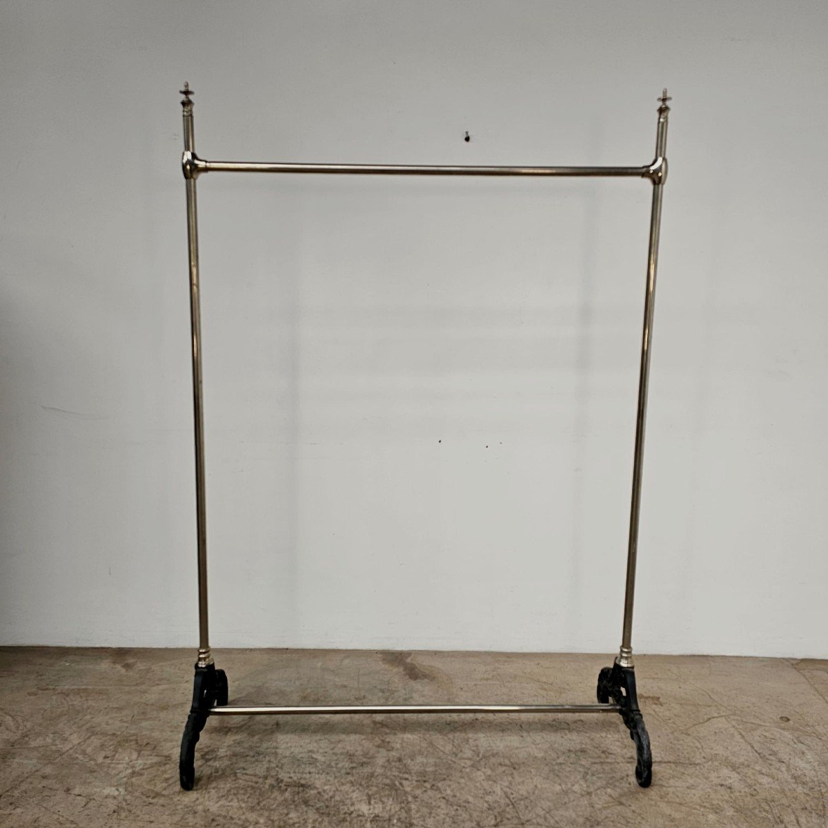 Store Coat Rack-photo-1