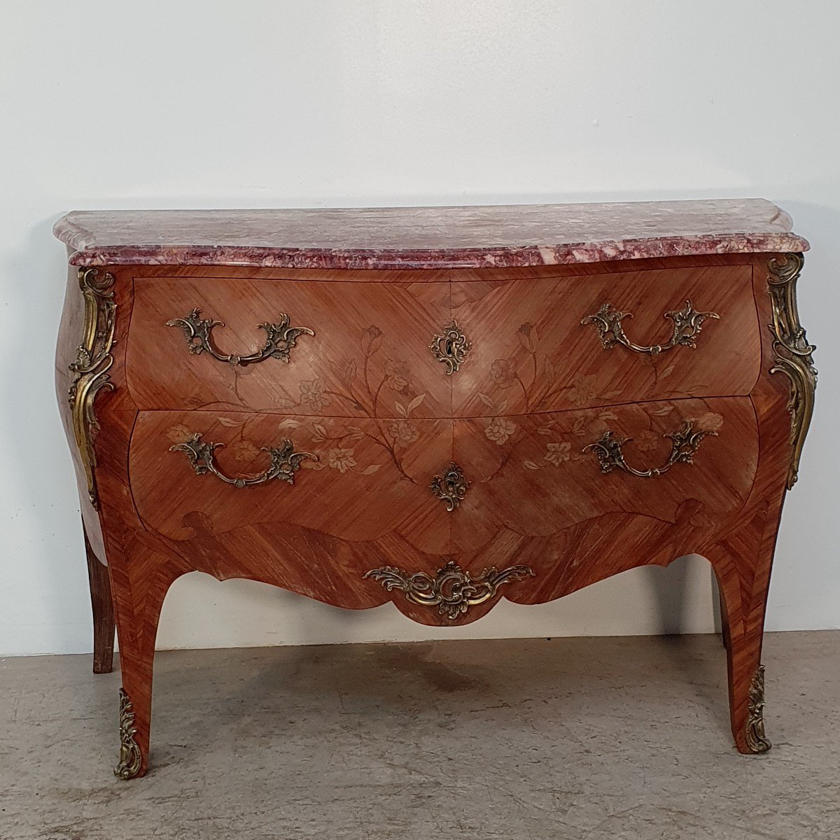 Commode galbée st Louis15