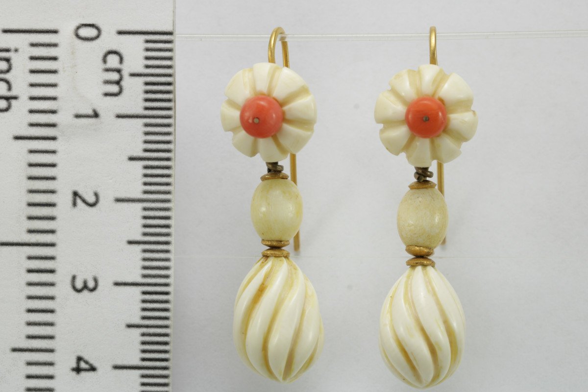 Boucles d'Oreilles Anciennes Or Ivoire Corail-photo-3