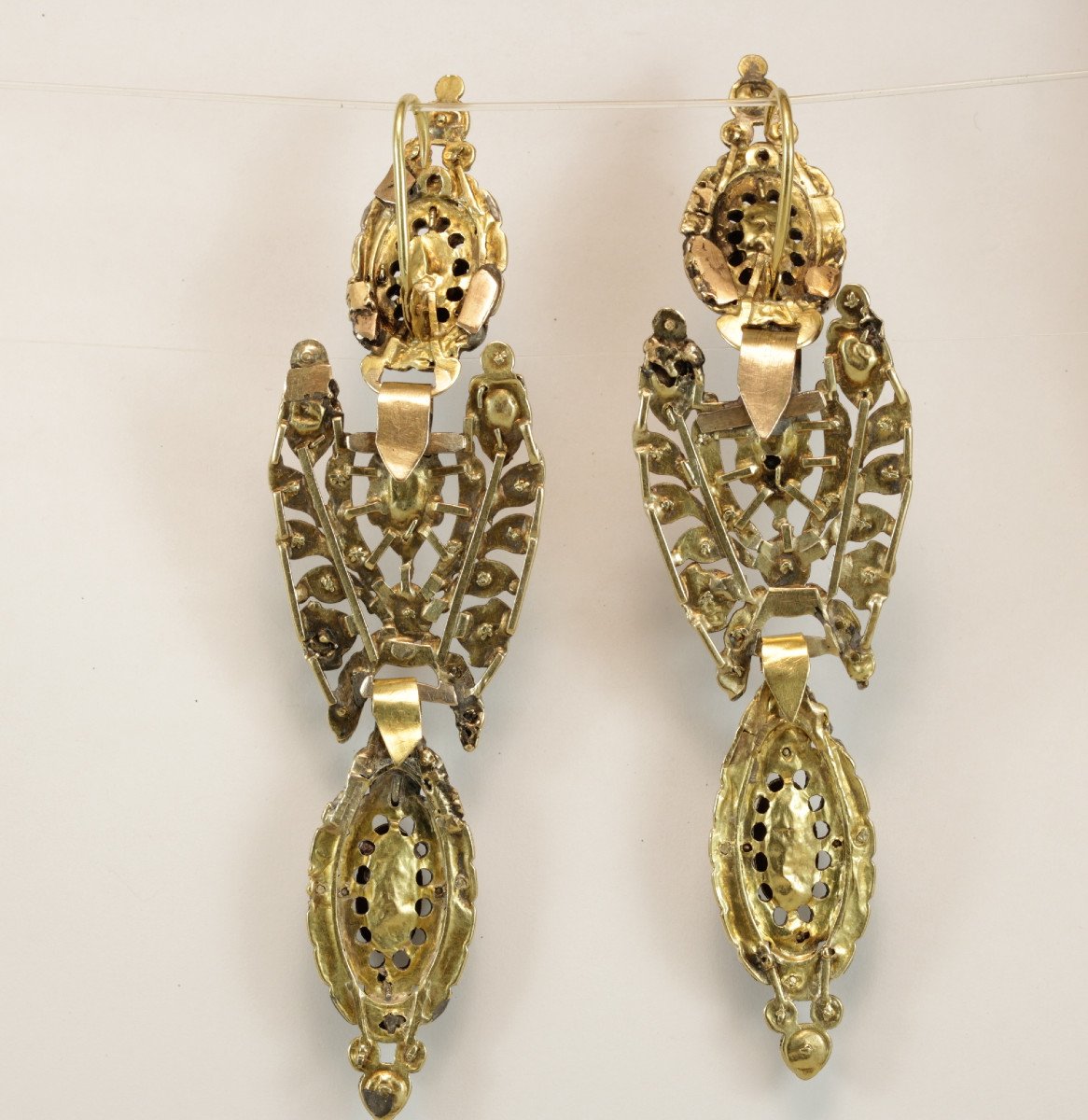 Antique Iberian Emeralds Gold Earrings-photo-3