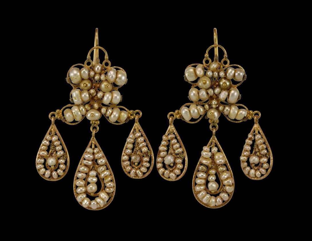 Antique Pearls Gold Earrings-photo-2