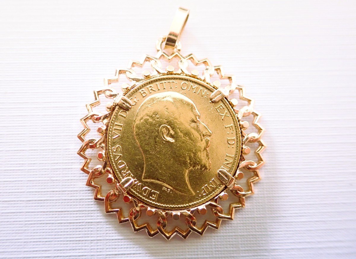 Pendant Set With A Half Gold Sovereign Edward VII