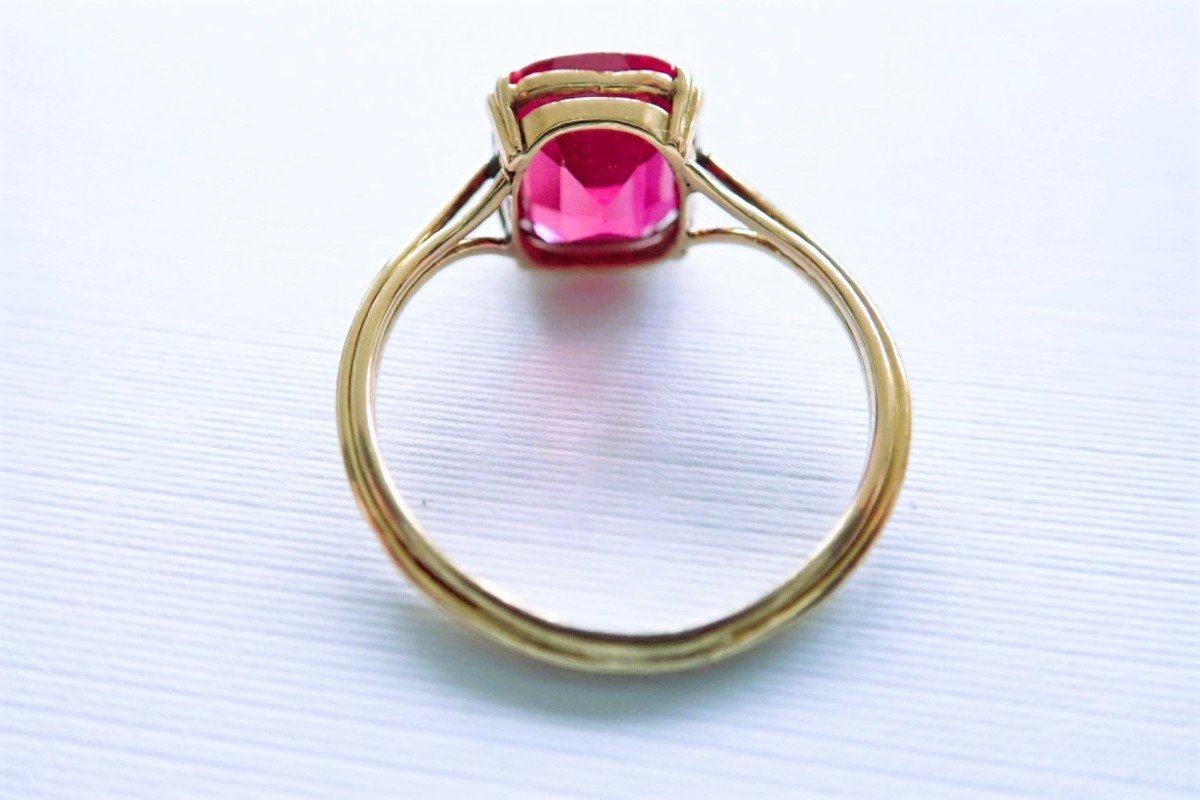 Art Deco 18 Carat Yellow Gold Ring Set With A Red Stone-photo-2