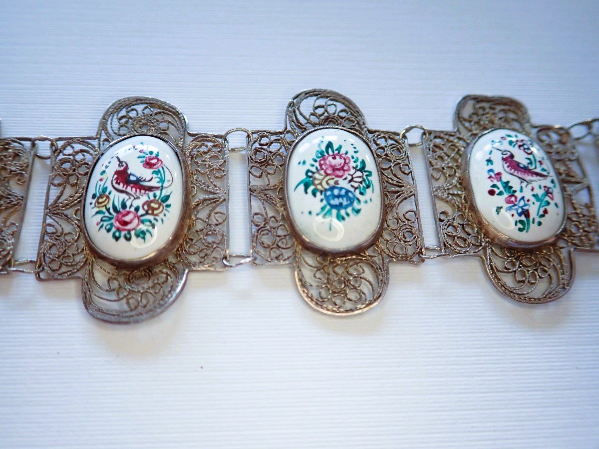 Bracelet filigrane serti de motifs floraux en émail