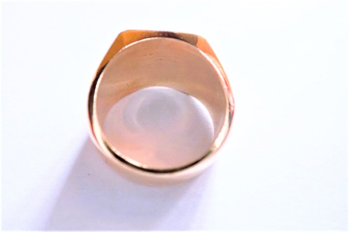 Solid 18 Carat Gold Signet Ring-photo-3