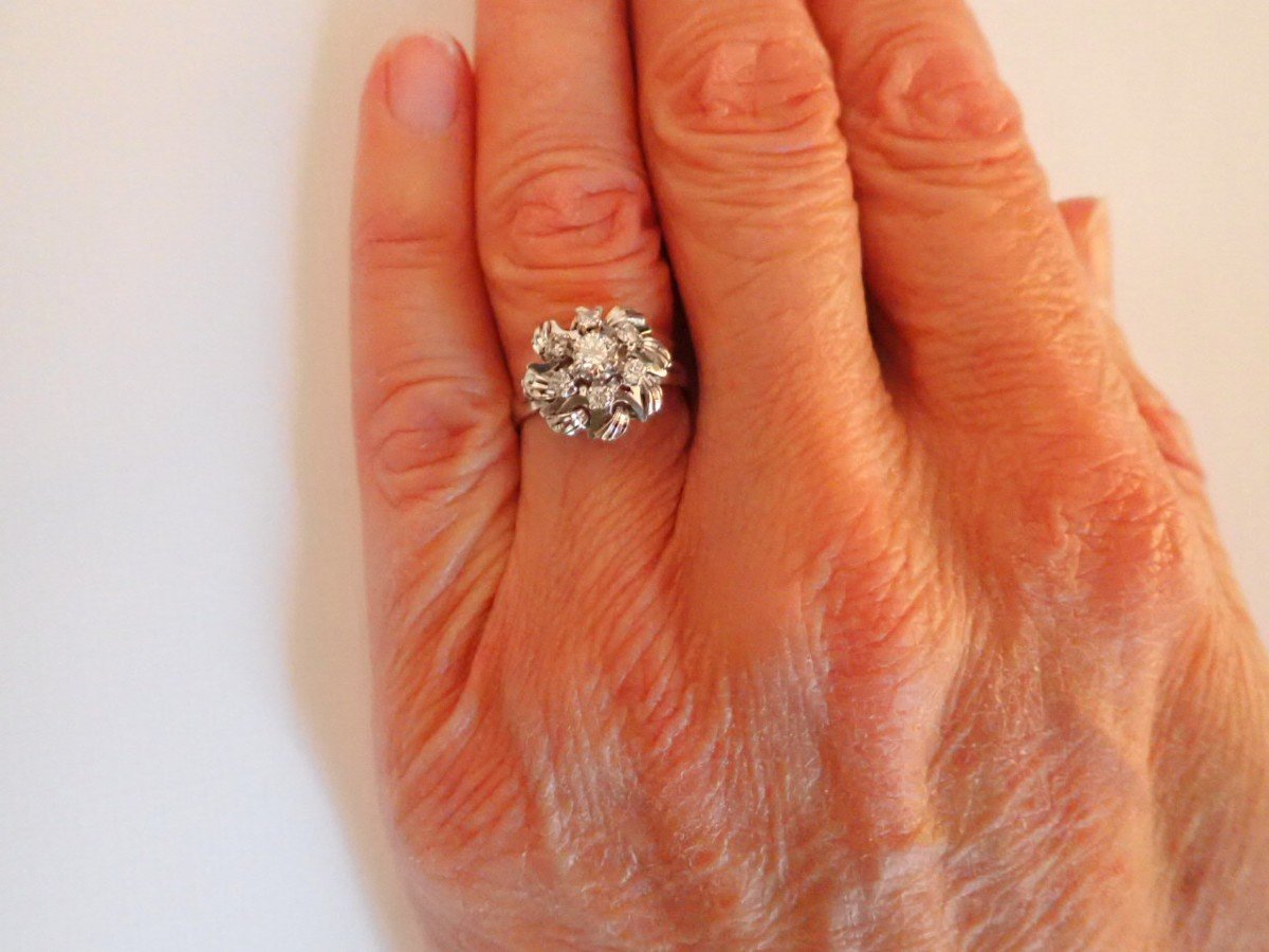 18k White Gold Diamond Daisy Ring-photo-4