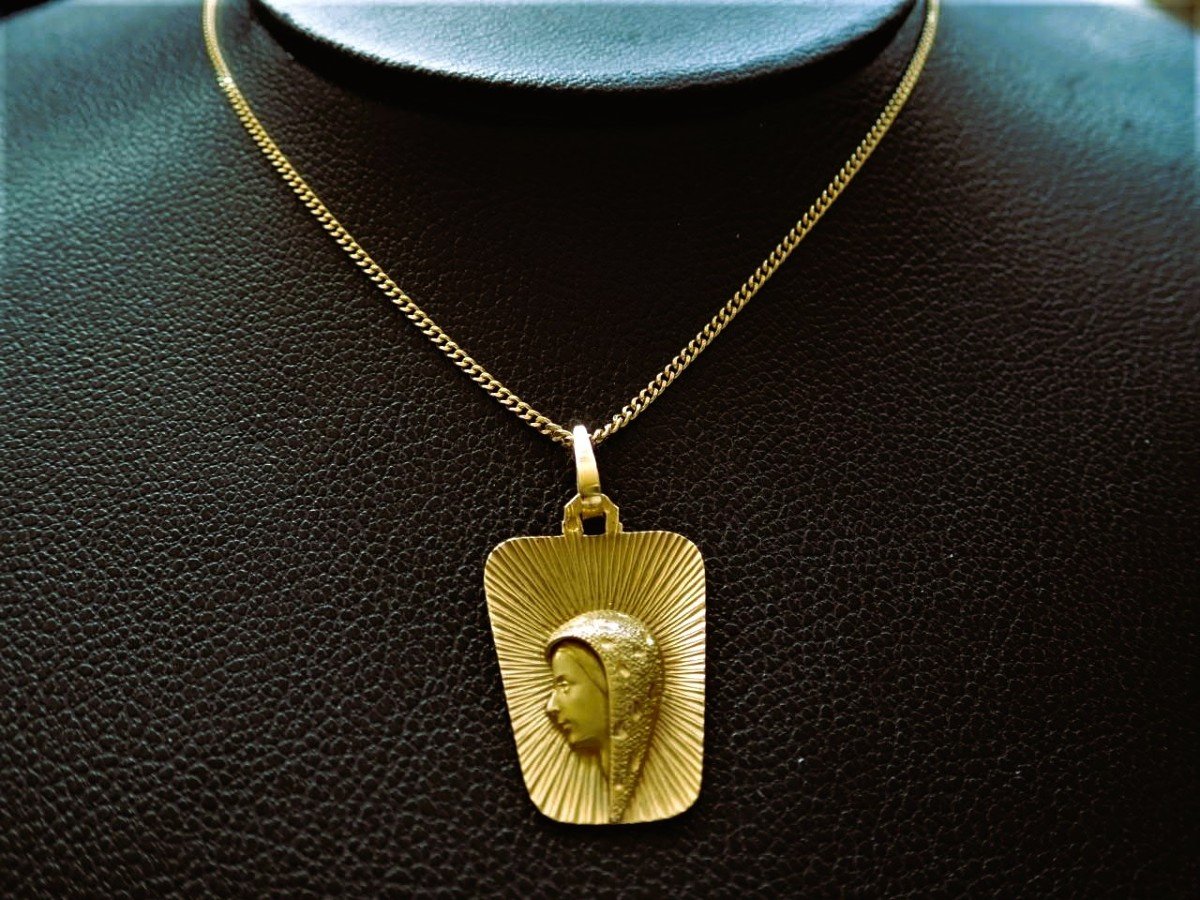 18 Carat Gold Holy Virgin Medal-photo-2