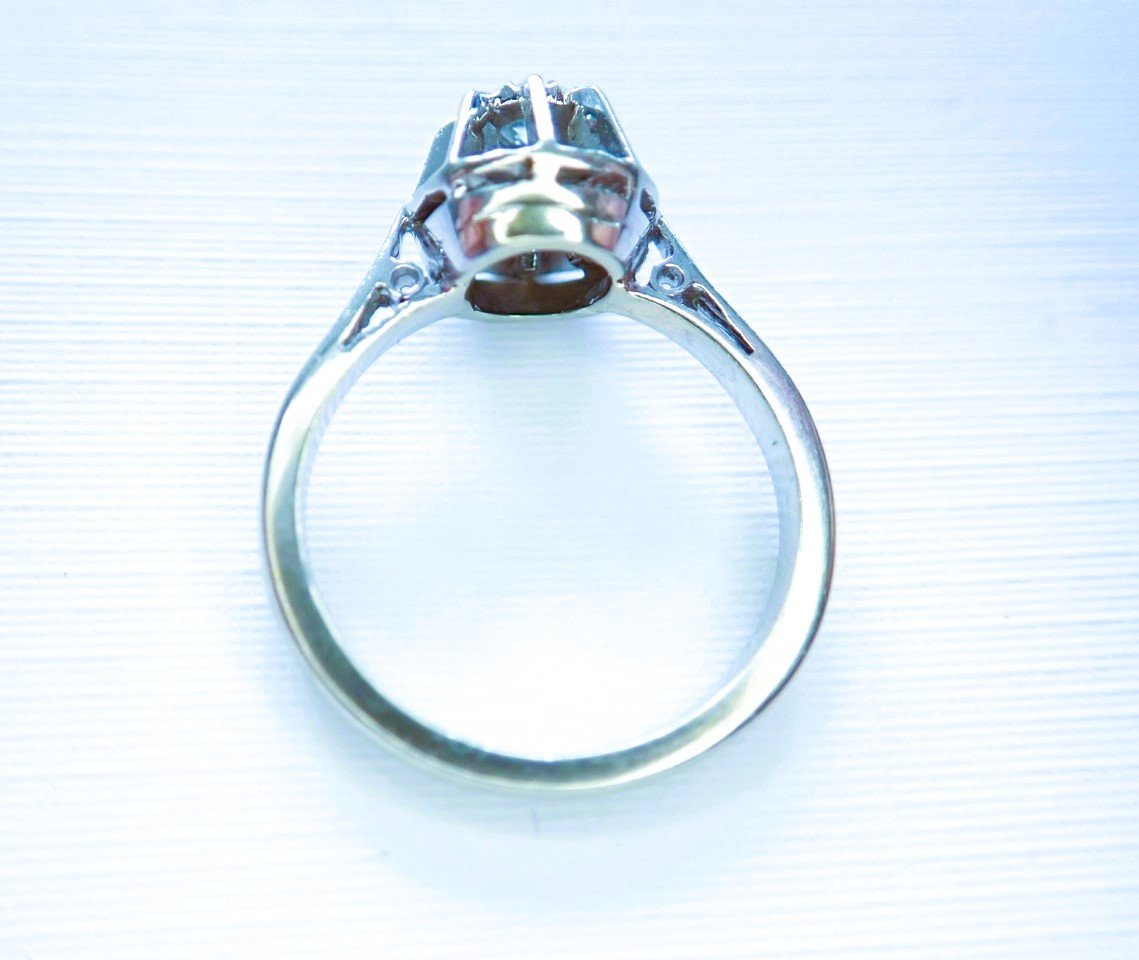 Bague solitaire en or blanc sertie d'un diamant-photo-2