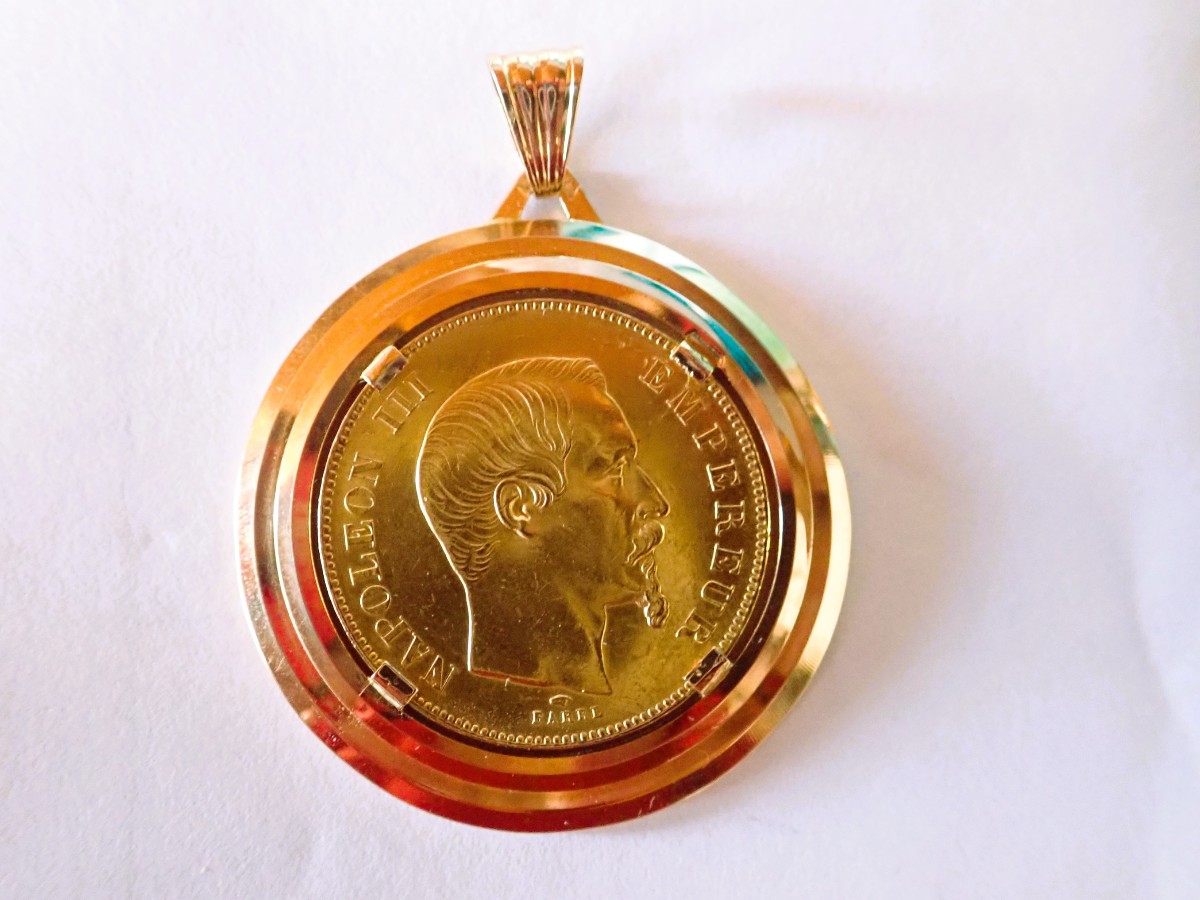 Pendentif  or 18 carats serti pièce 50 francs or Napoleon III