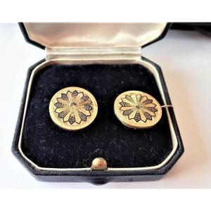 Pair Of Art Deco 18-carat Gold Bib Buttons