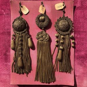 Lot Of Old Tassels, High-end Trimmings Pompoms, Museum Quality