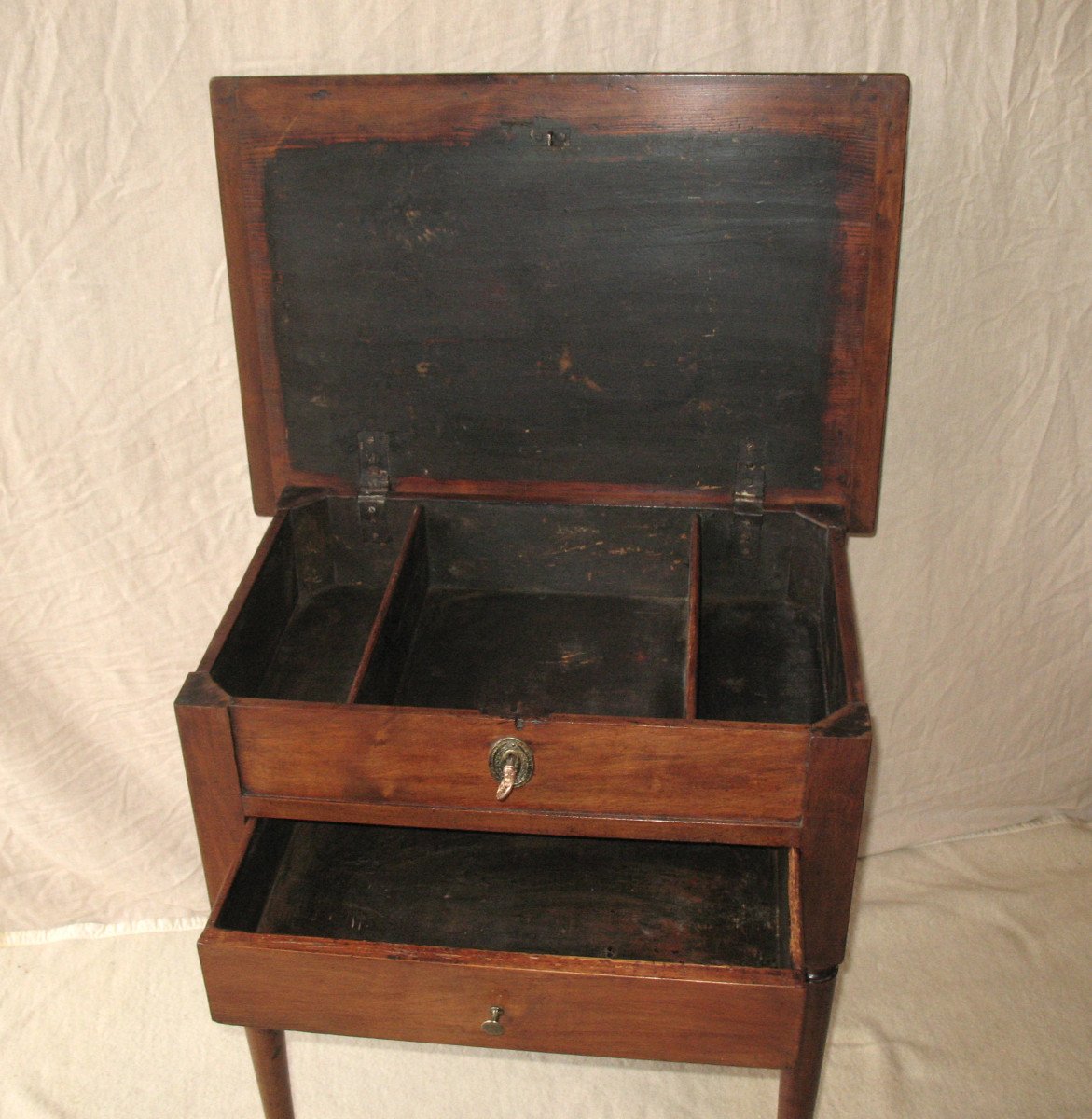 Small Louis XVI Style Walnut Chiffonier Coffee Table Stamped 19th Century-photo-3