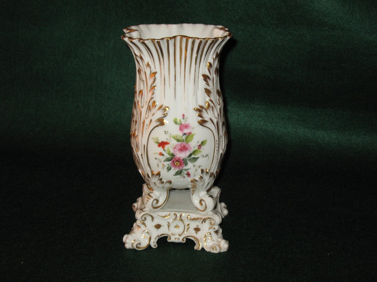 Vase en porcelaine de Paris à décor floral ép. Restauration 19ème dans le goût de Jacob Petit-photo-1