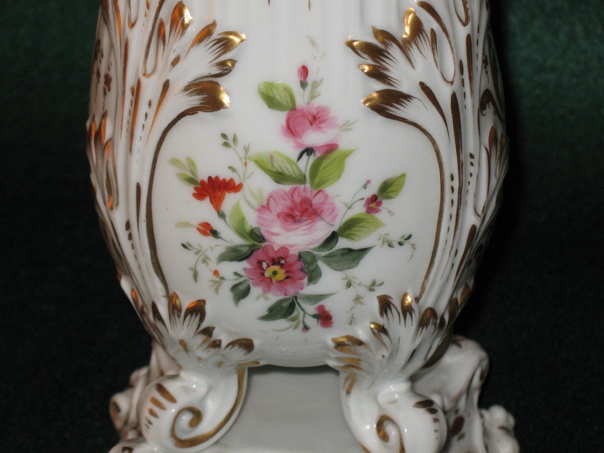 Paris Porcelain Vase With Floral Decoration Th. 19th Century Restoration In The Style Of Jacob Petit-photo-3