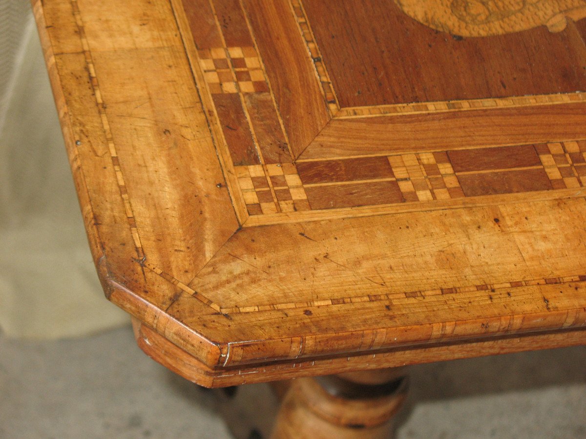 Charles X Tripod Pedestal Table In Marquetry Decorated With Saint Michel, Early 19th Century-photo-2