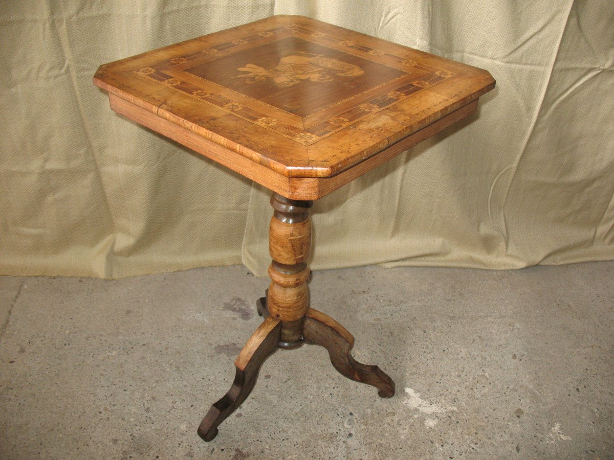 Charles X Tripod Pedestal Table In Marquetry Decorated With Saint Michel, Early 19th Century-photo-3