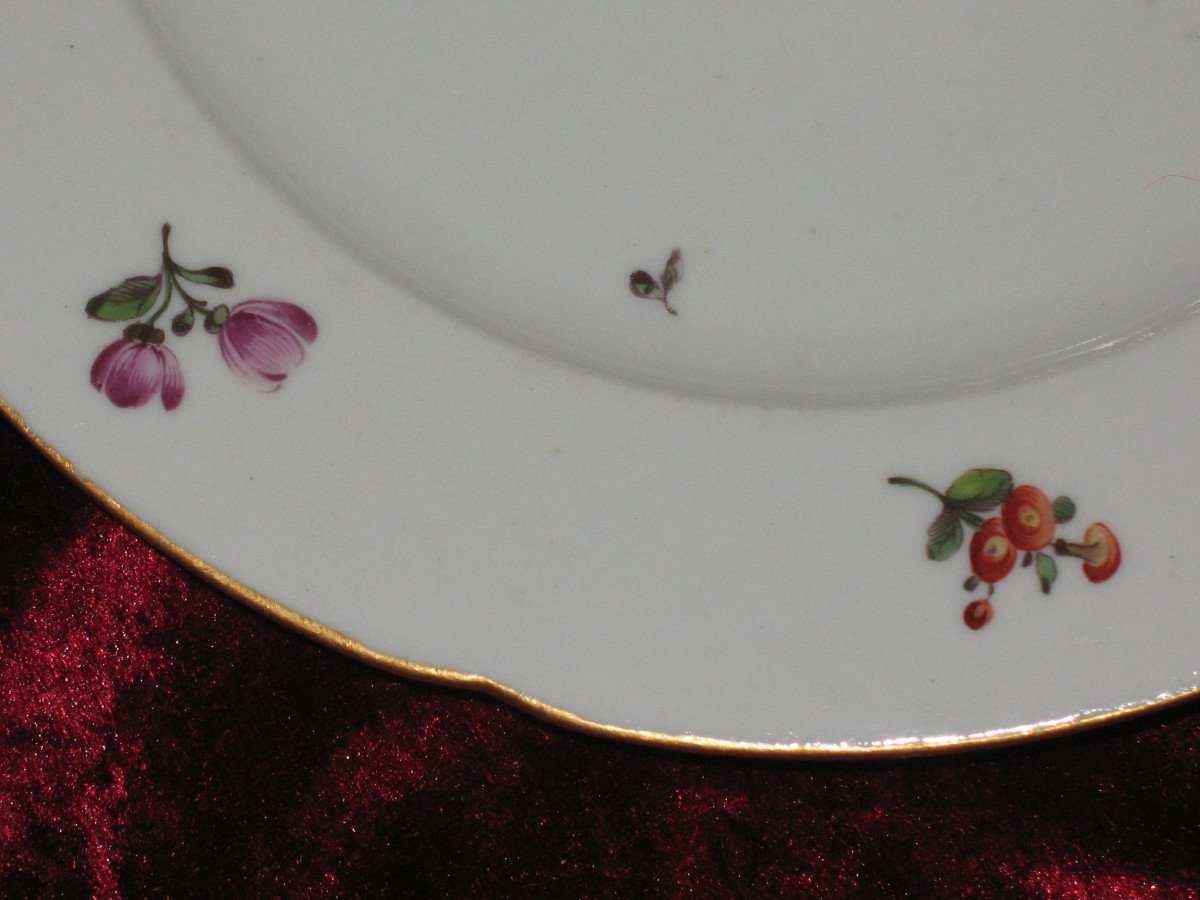 2 assiettes en porcelaine à décor floral époque 18ème Locré  Paris-photo-4