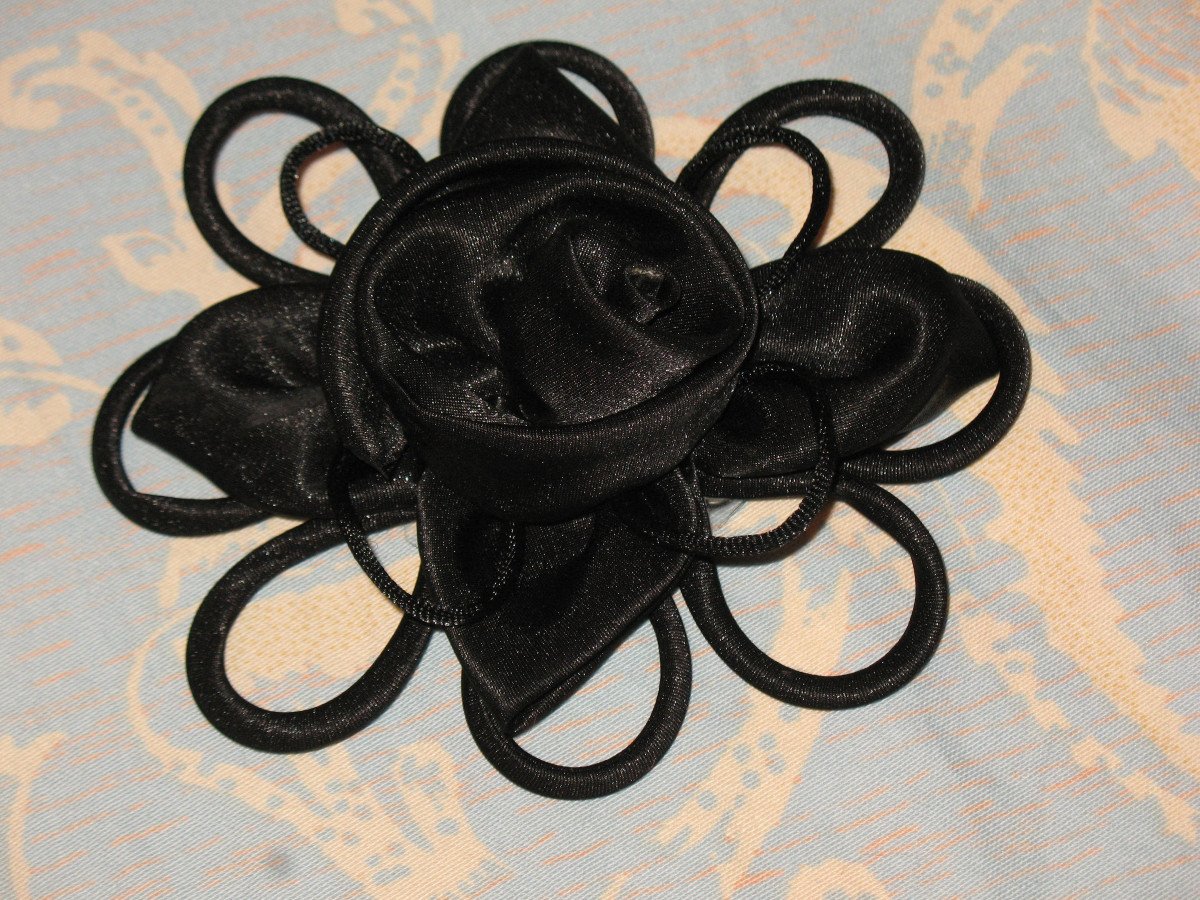 Haute Couture Satin Lace Bows 15 Pieces 20th Century-photo-7