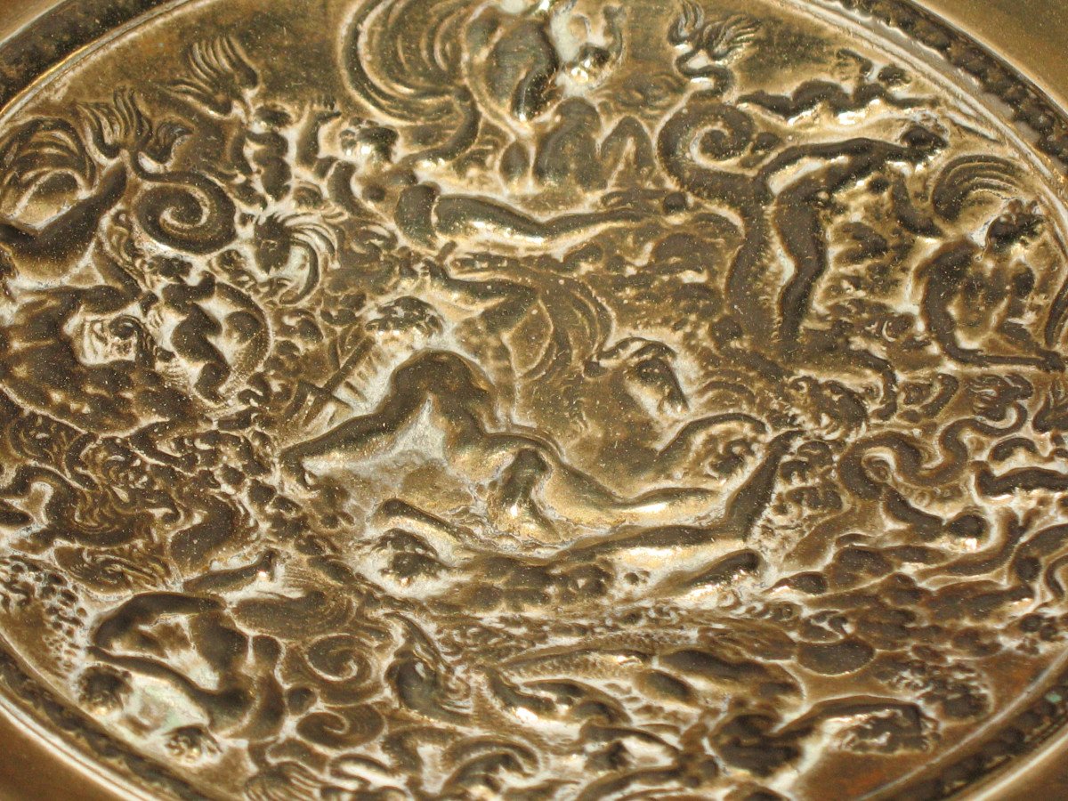 Small Bronze Empty Pocket Bowl Decorated With Renaissance Style Bacchanals-photo-4