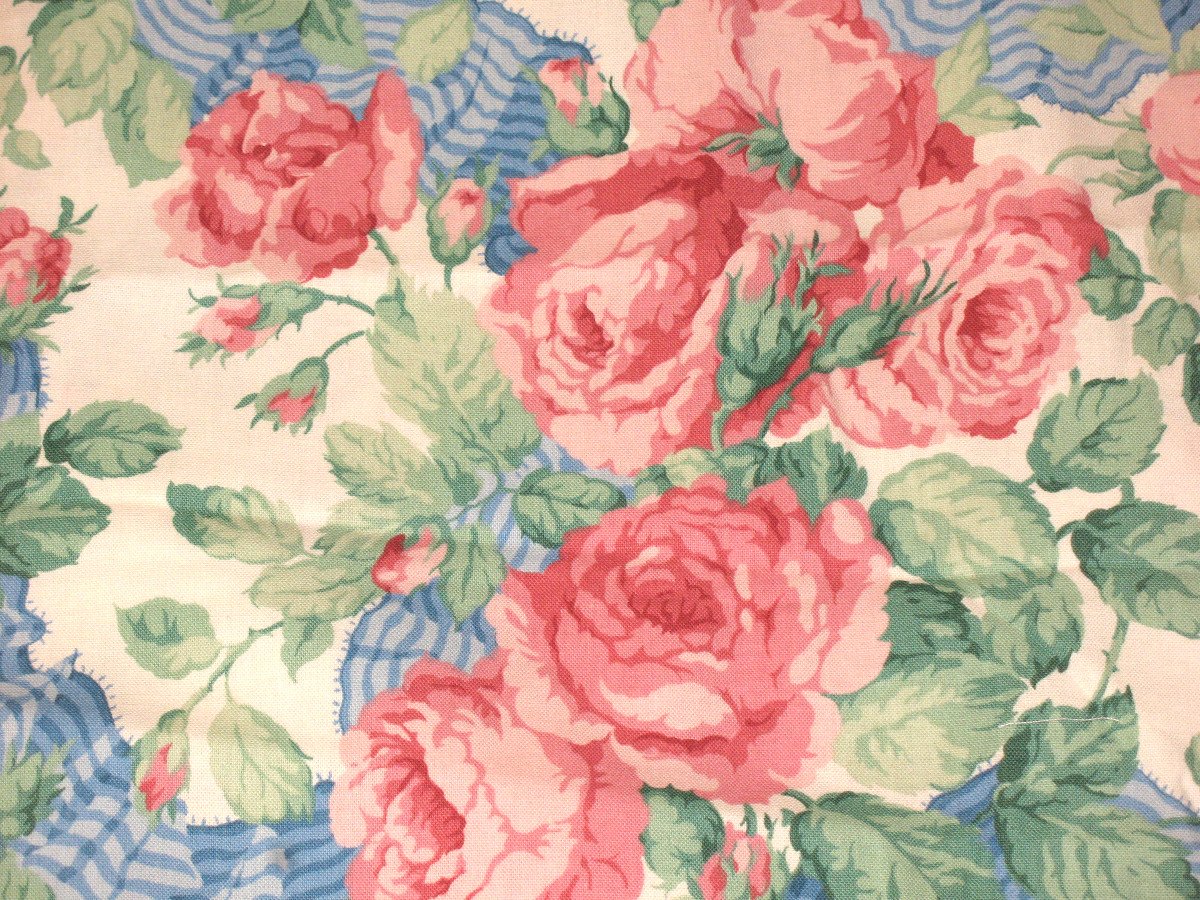 Grand métrage de tissu  fleuri d'Arthur Sanderson "Garland of roses" long : 11 mètres-photo-3