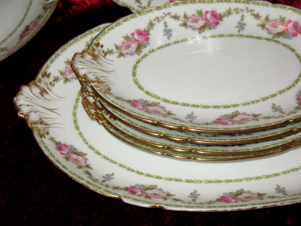 Limoges Porcelain Table Service Of 122 Pieces From The Early 20th Century, Louis XVI Style-photo-3