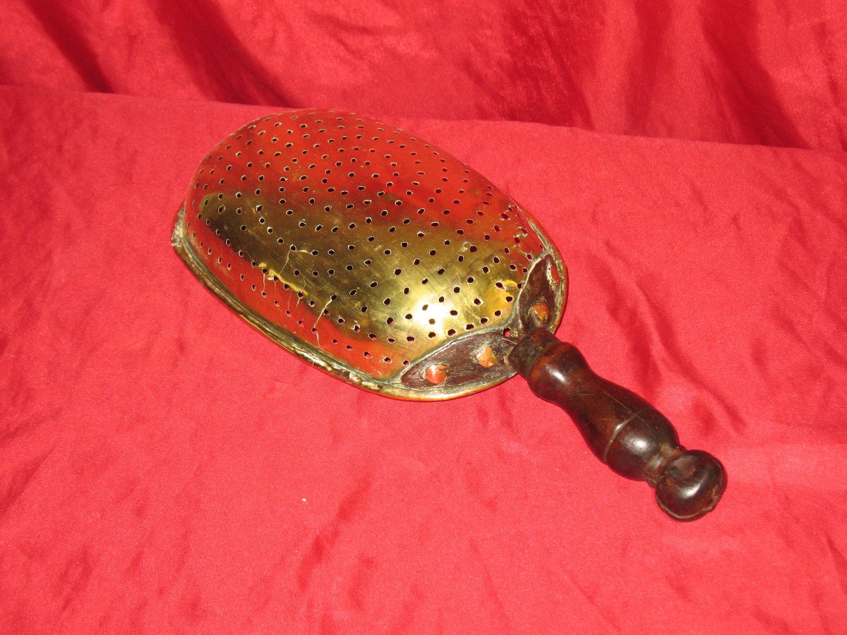 18th Century Brass Curd Strainer-photo-4