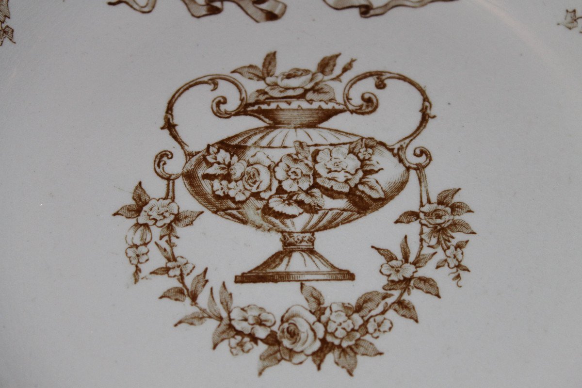 Choisy Le Roi Earthenware Table Service Decorated With Musical Instruments In The Louis XVI Style-photo-6