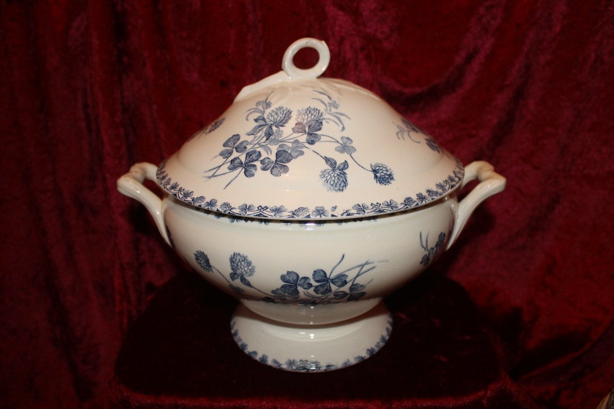 Part Of A Table Service In Iron Earthenware Decorated With Flowering Clovers, Early 20th Century-photo-3