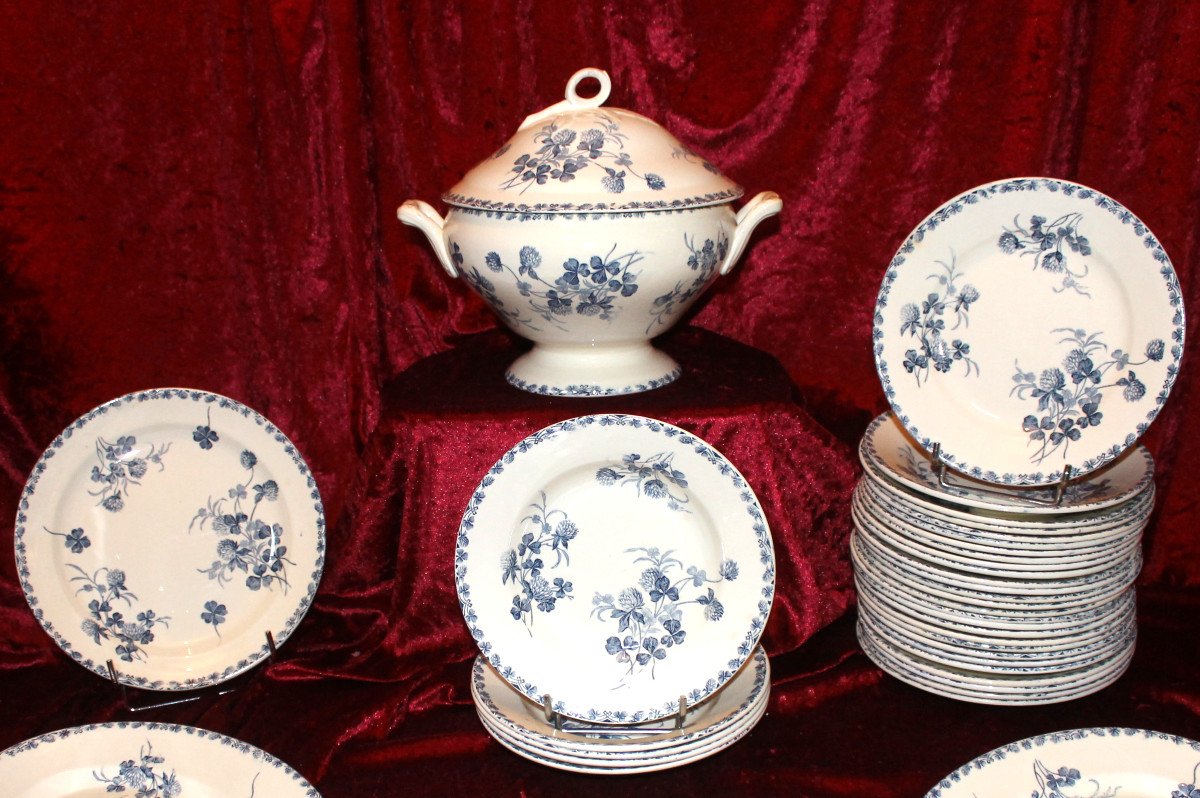 Part Of A Table Service In Iron Earthenware Decorated With Flowering Clovers, Early 20th Century-photo-1