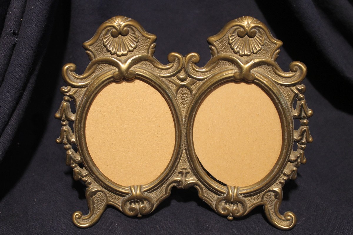 Pair Of Oval Frames In Bronze And Brass, Louis XV Style, 20th Century-photo-1