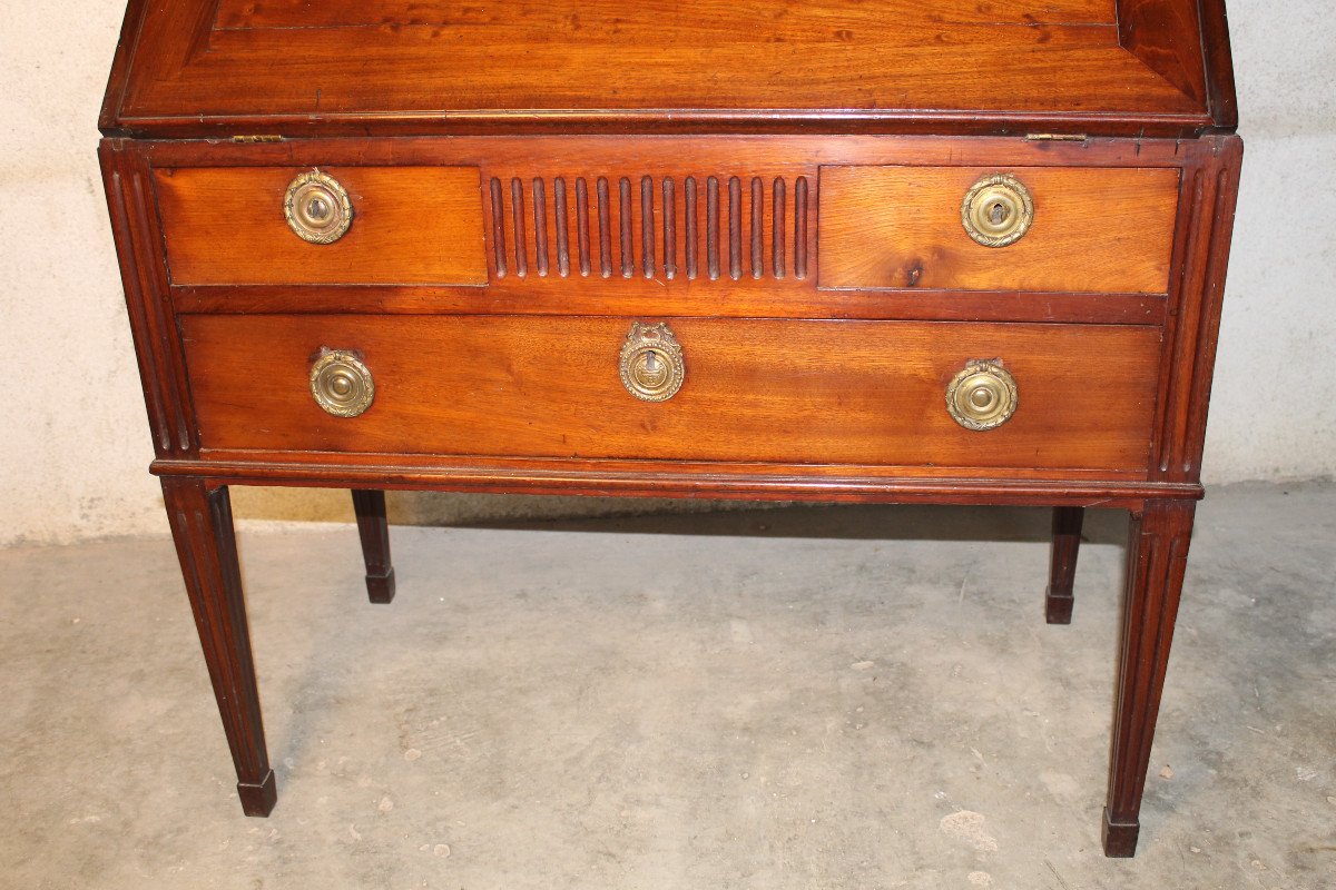 Louis XVI Period 18th Century Solid Mahogany Donkey Back Desk-photo-4