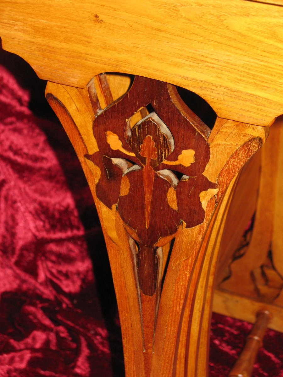 Tables gigognes à décors d'iris Ecole de Nancy dans le goût de Gallé époque Art Nouveau-photo-4