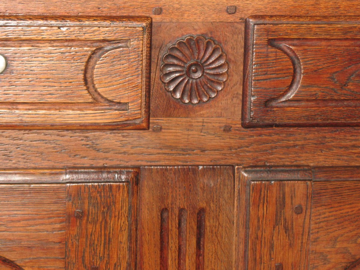 Louis XV Style Low Sideboard In Molded And Carved Oak, 19th Time-photo-4