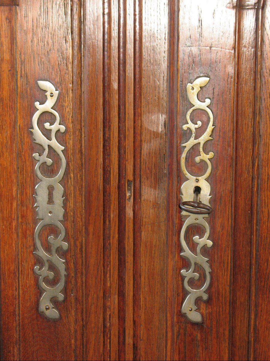 Louis XV Style Low Sideboard In Molded And Carved Oak, 19th Time-photo-3