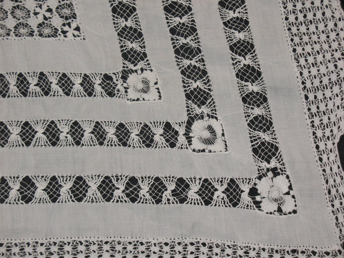 Art Deco Period Lace Tablecloth-photo-4