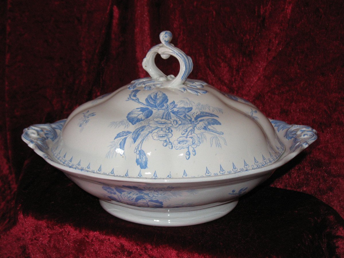 Sarreguemines Earthenware Table Service, 19th Century, "flora" Decor In Sky Blue, 106 Pieces-photo-1